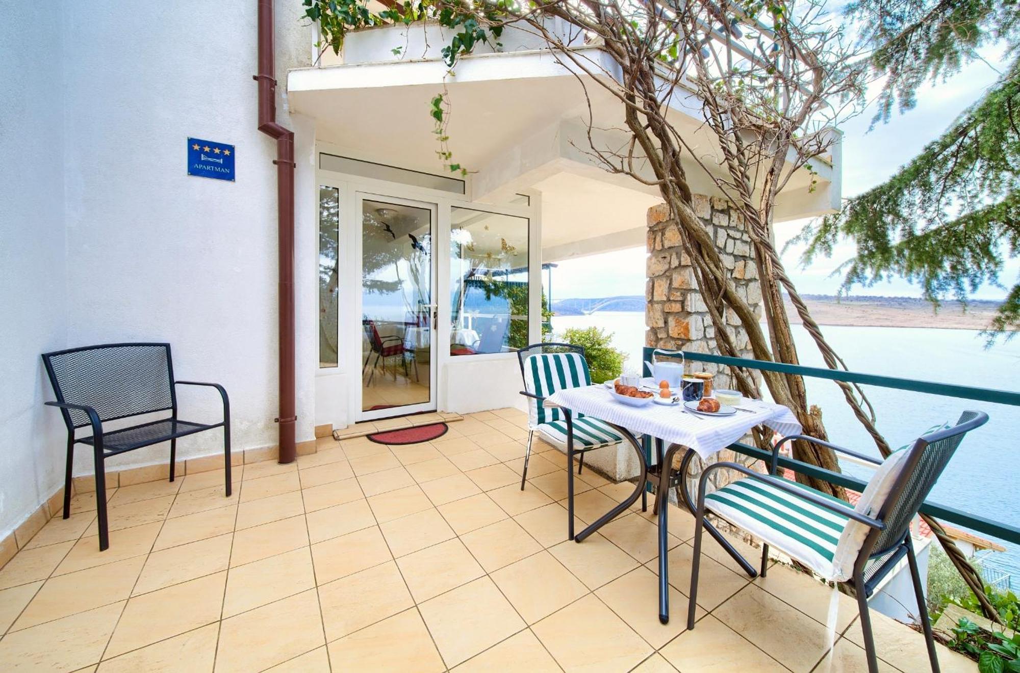 Apartments Six Kraljevica Dış mekan fotoğraf